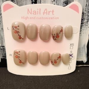 Chic Floral Nail Art Set